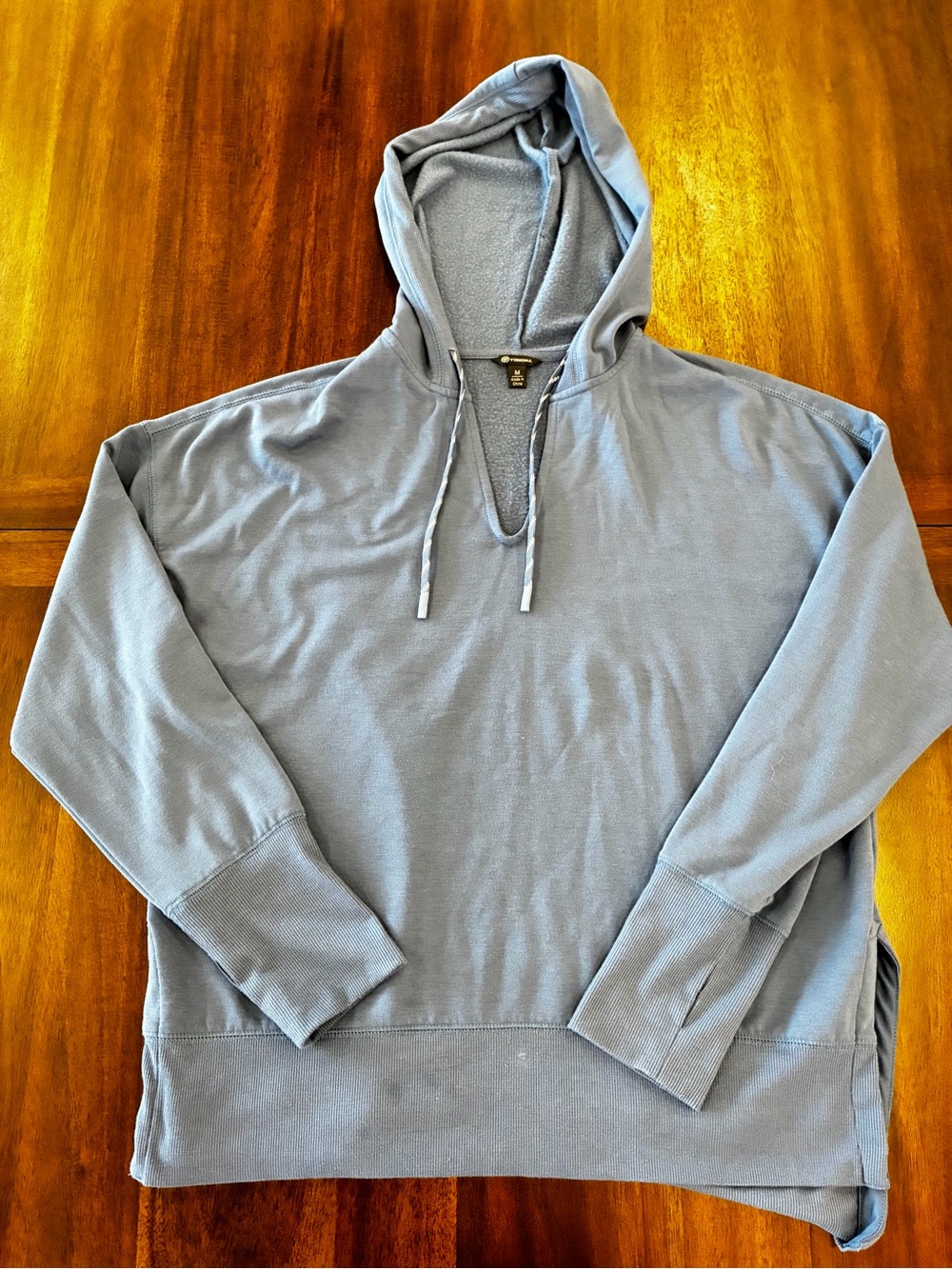 Versona Light Blue/grey Hooded Pullover Sweatshirt